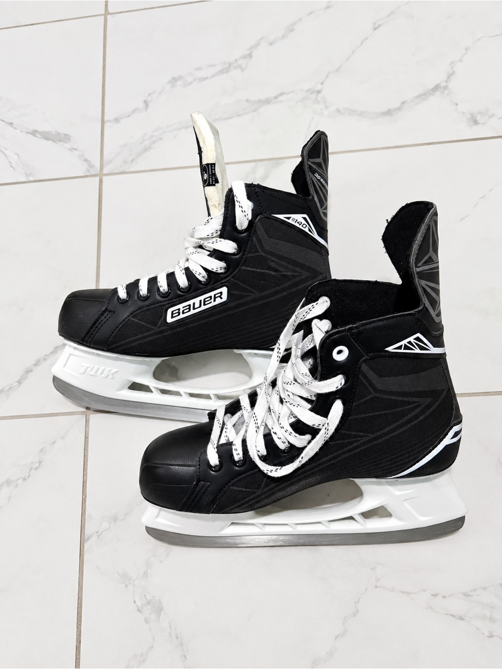 Bauer Ice Hockey Skates